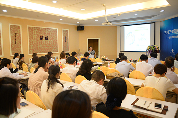 ���ݾS����������  2017�����ܾ���Ѳ�v